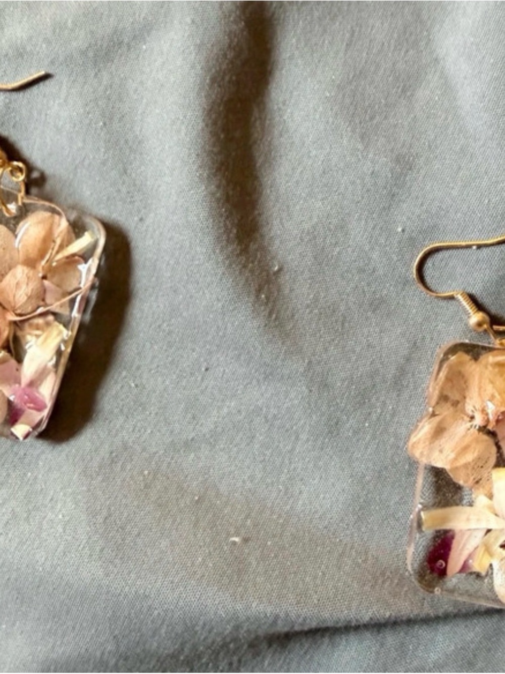 Handmade Resin Flower Drop Earrings — Pink & Tan